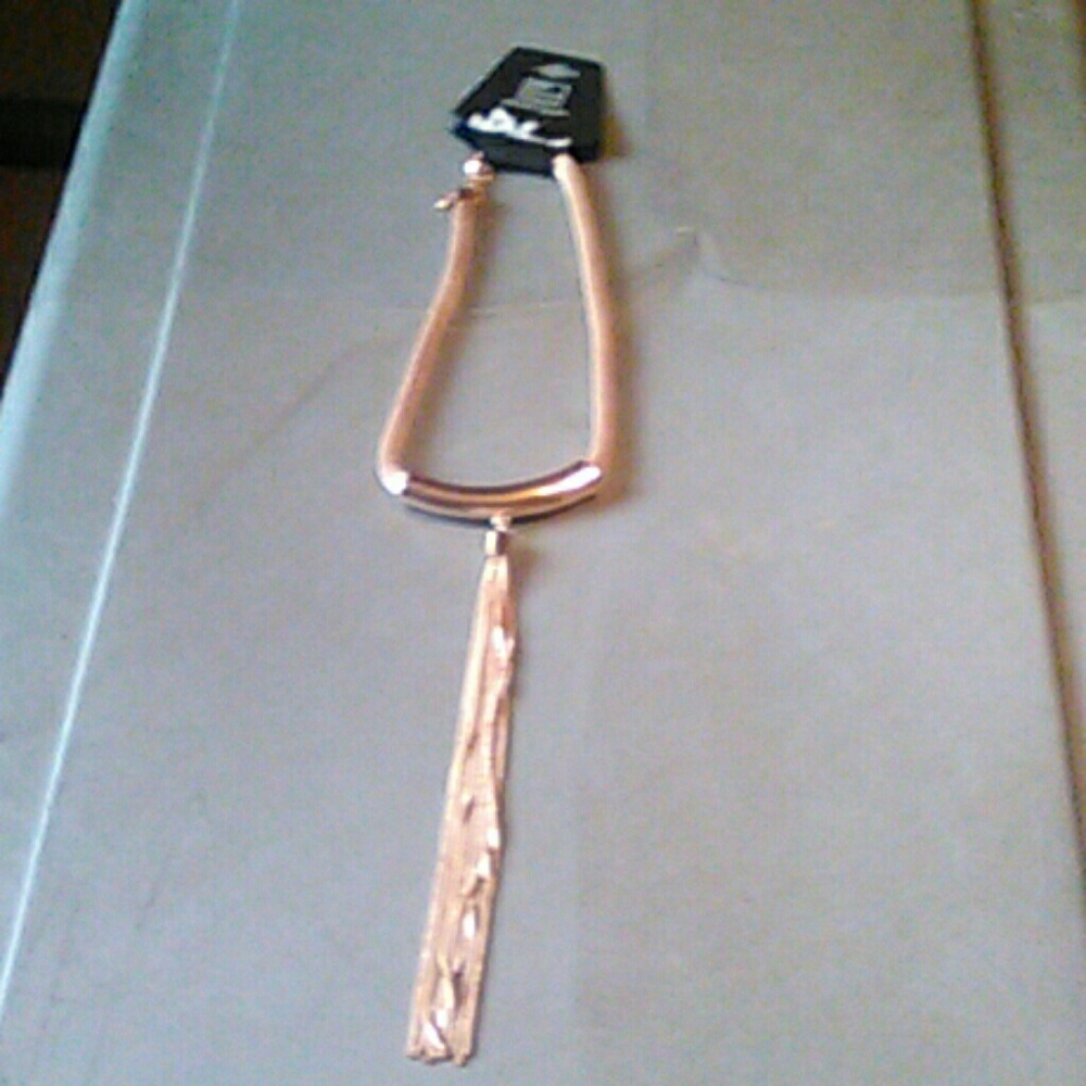 New rose gold drop necklace - Picture 3 of 3